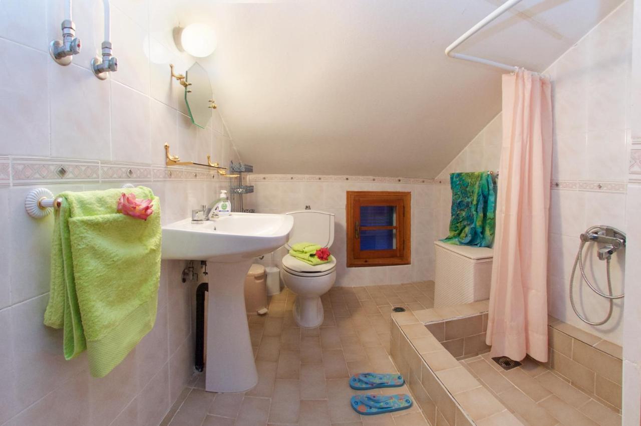 Alex & Ada's Dream House In Fiscardo